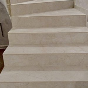 Монтаж ступеней из керамогранита Италон Contempora Pure